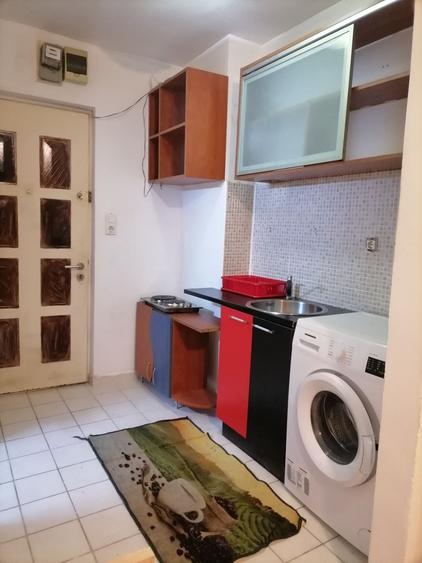 Garsonieră semidecomandată în Fizicienilor