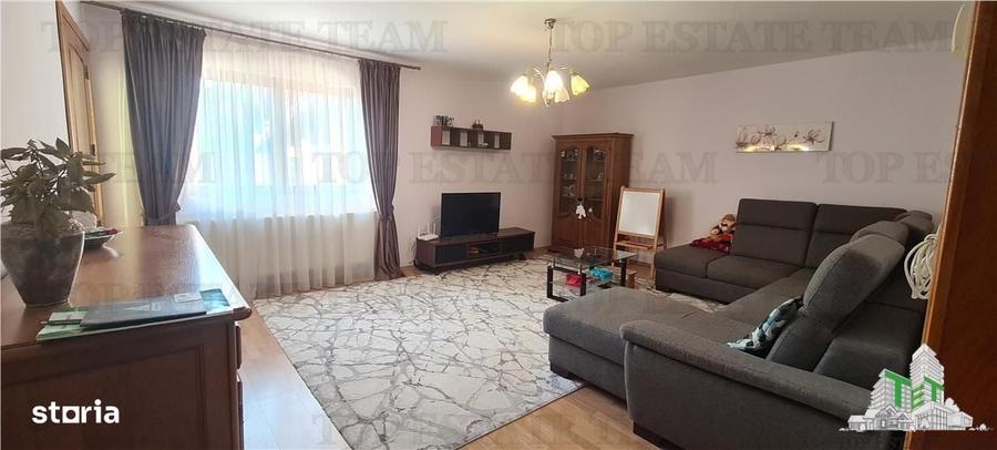 Casă cu 4 camere decomandat în Bucureștii Noi