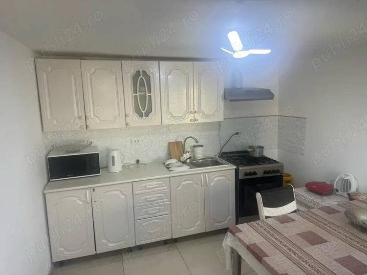 Casă cu 2 camere cu Teren 220 Mp în Central