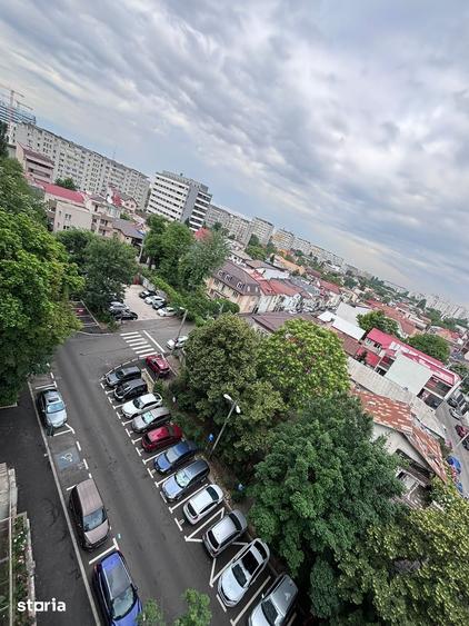 Apartament cu 3 camere decomandat în Gara de Nord