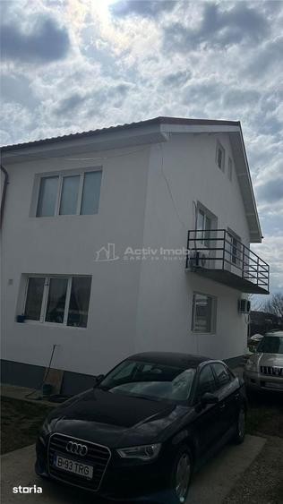 Casă cu 5 camere cu Teren 500 Mp în Crevedia