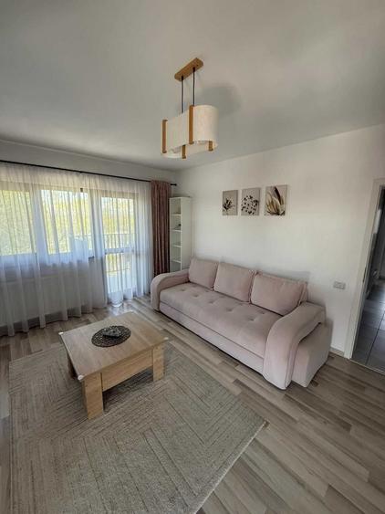 Apartament cu 2 camere decomandat în Sânpetru