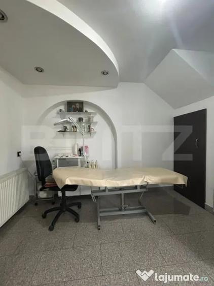 Apartament cu 5 camere decomandat în Central