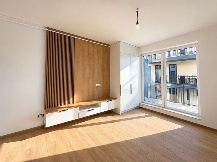 Apartament cu 3 camere decomandat, mobilat în Buziașului