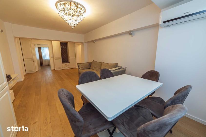 Apartament cu 4 camere în Centrul Civic
