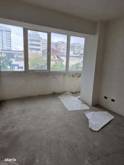 Apartament cu 4 camere în Ultracentral