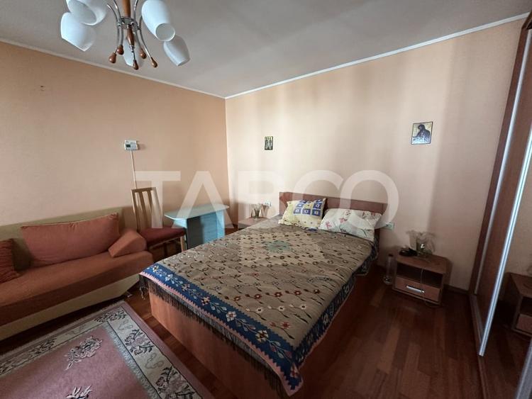 Casă individuală cu 2 camere cu Canalizare în Voila