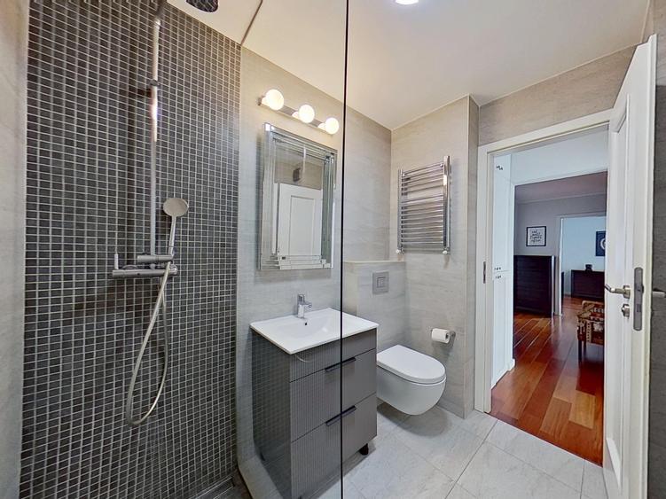 Apartament cu 3 camere în Aviației