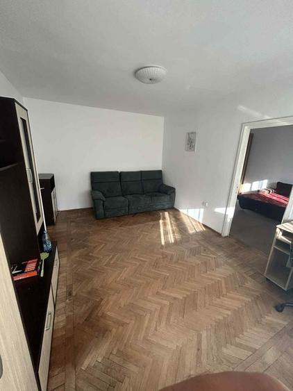 Apartament cu 2 camere nedecomandat în Tudor Vladimirescu