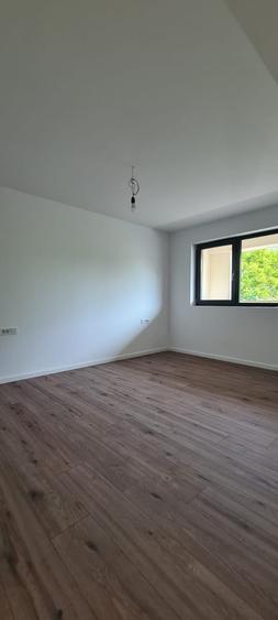 Apartament cu 3 camere decomandat în Țiglina 2