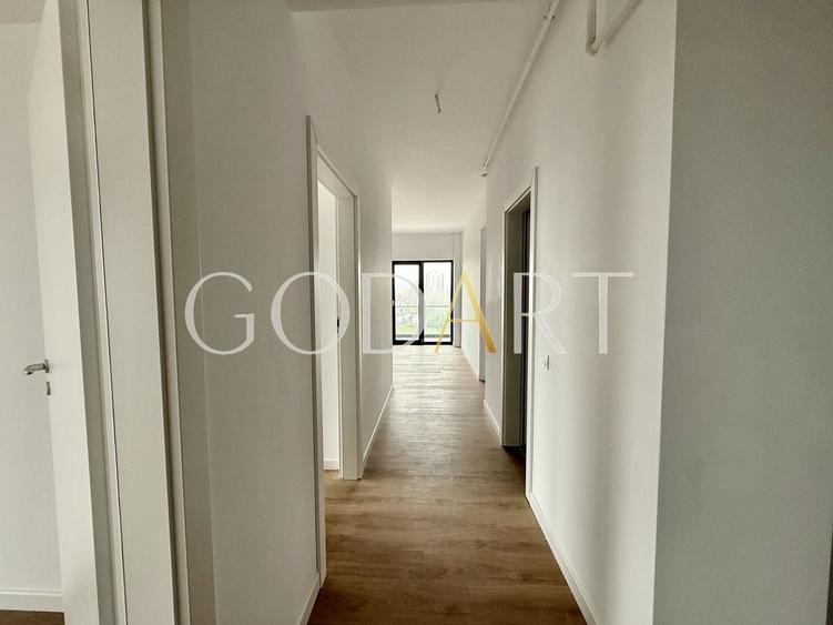 Apartament cu 3 camere decomandat în Băneasa
