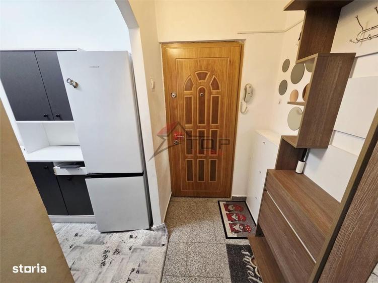 Apartament cu 3 camere semidecomandat în Zimbru