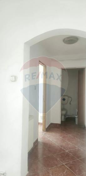 Spațiu comercial, de 62 mp, în Central
