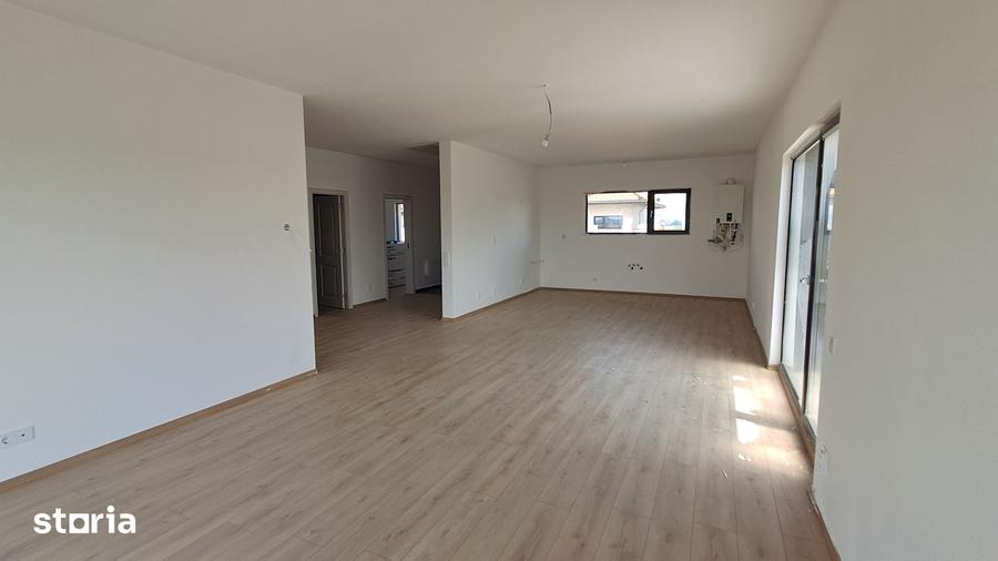 Casă cu 3 camere cu Teren 484 Mp în Prejmer