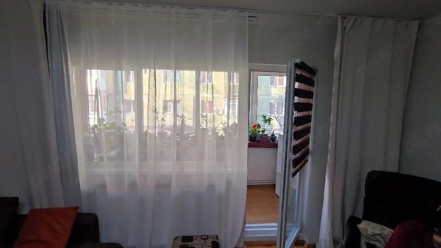Apartament 3 camere de inchiriat - 2