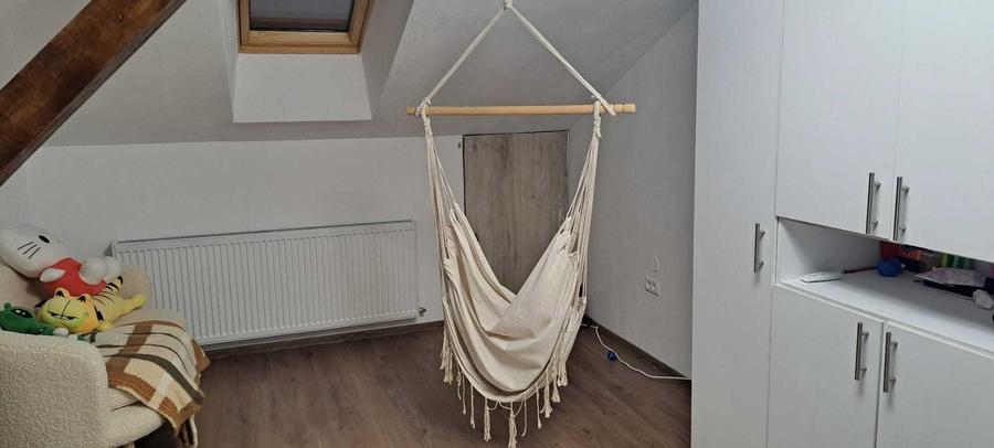 Apartament cu 4 camere decomandat în Sânpetru