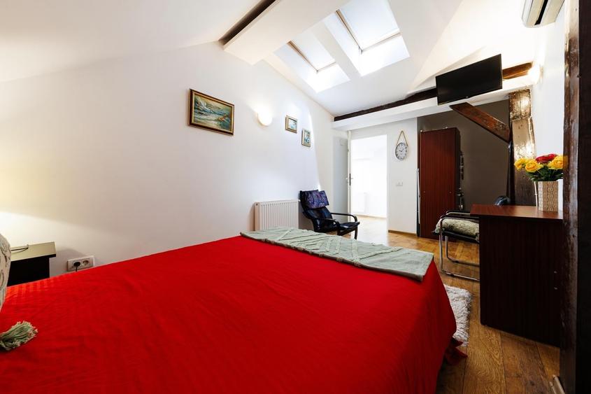 Apartament cu 3 camere decomandat, mobilat în P-ța Unirii