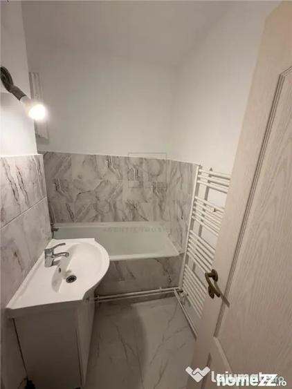 Apartament cu 2 camere semidecomandat în Șagului