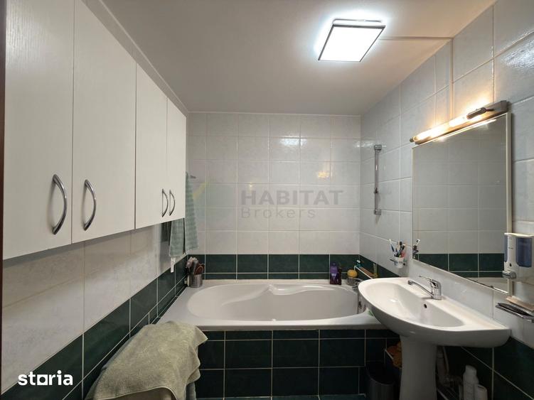 Apartament cu 4 camere decomandat în Cișmigiu