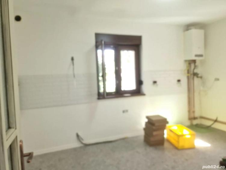 Spațiu comercial, de 230 mp, în Simion Bărnuțiu