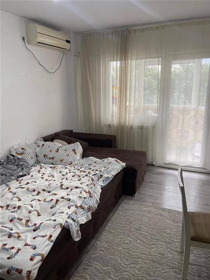 Apartament cu 2 camere decomandat în Energiei
