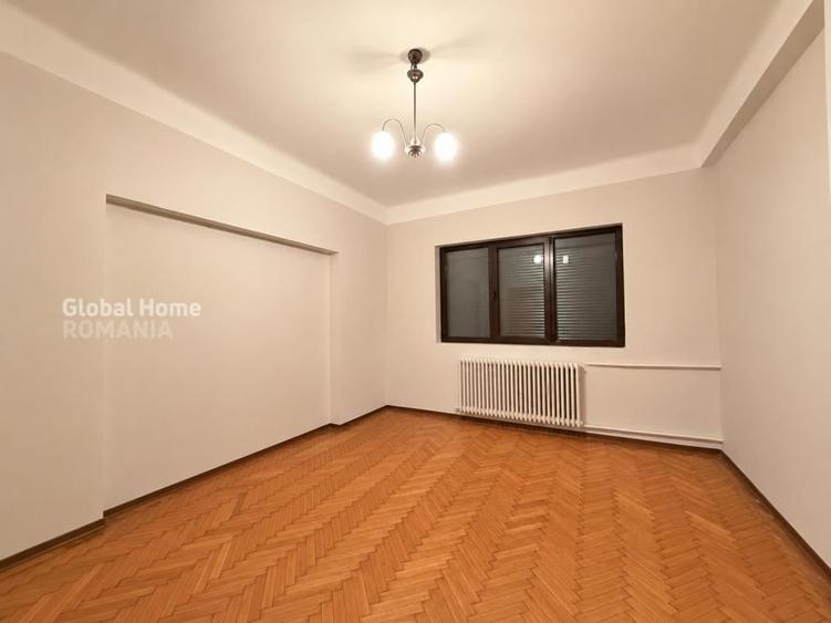 Casă cu 6 camere cu Teren 306 Mp în Vatra Luminoasă