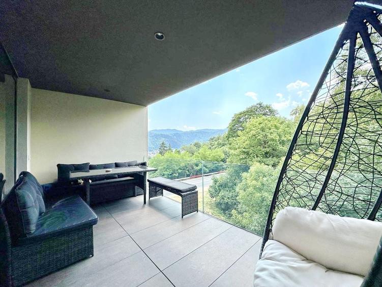Apartament cu 2 camere decomandat, mobilat în Drumul Poienii