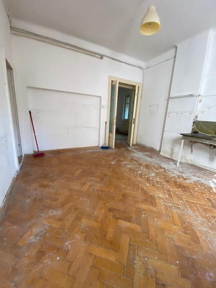 Apartament cu 3 camere circular în Dorobanți