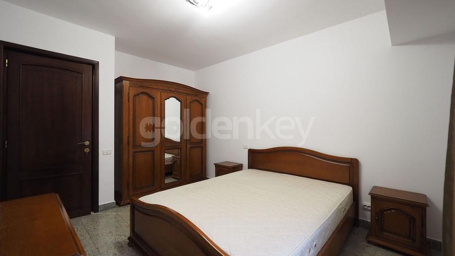 Apartament cu 4 camere decomandat, mobilat în Aviatorilor