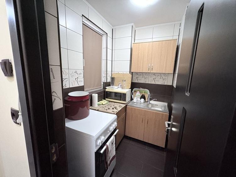 Apartament cu 2 camere decomandat în Berceni