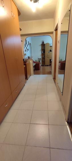Apartament cu 3 camere decomandat, mobilat în Obor