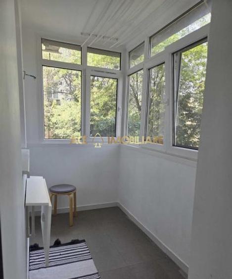 Apartament cu 3 camere decomandat, mobilat în Crângași