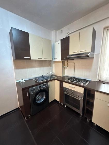 Apartament cu 2 camere decomandat în George Enescu