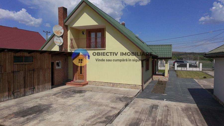 Casă individuală cu 5 camere cu Garaj în Podoleni