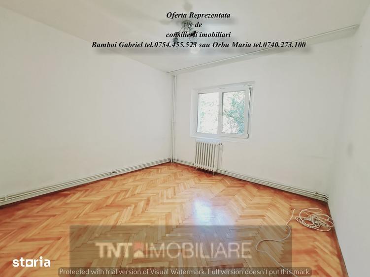 Apartament cu 2 camere decomandat în Nicolina