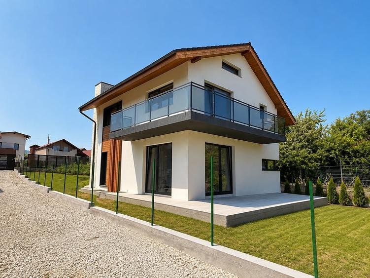 Casă individuală cu 4 camere cu Canalizare în Gilău