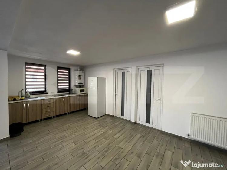 Casă cu 7 camere cu Teren 182 Mp în Beclean