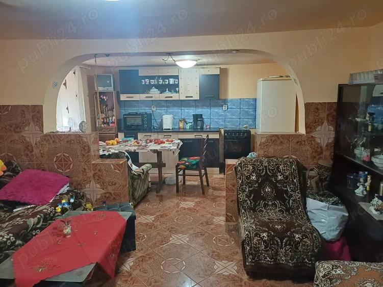 Casă cu 4 camere cu Teren 500 Mp în Chișineu-Criș