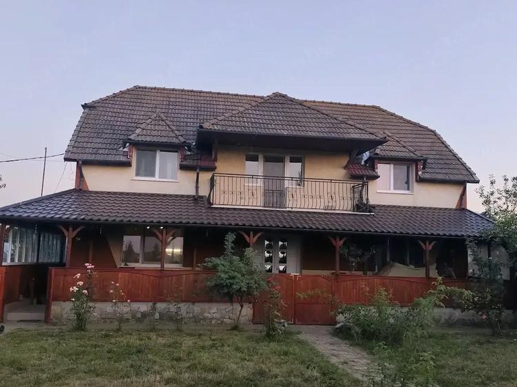 Casă cu Teren 1500 Mp în Galda de Jos