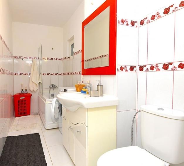 INCHIRIERE APARTAMENT 2 CAMERE UNIRII -PIATA UNIRII - 12