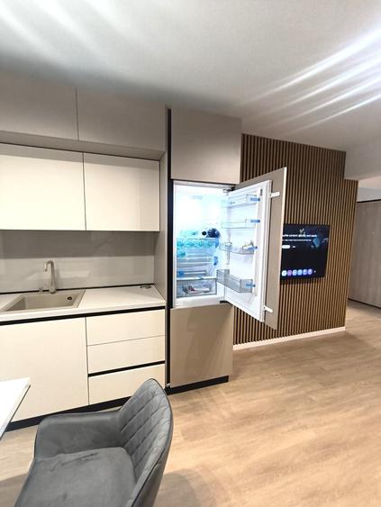 Apartament cu 2 camere semidecomandat în Berceni