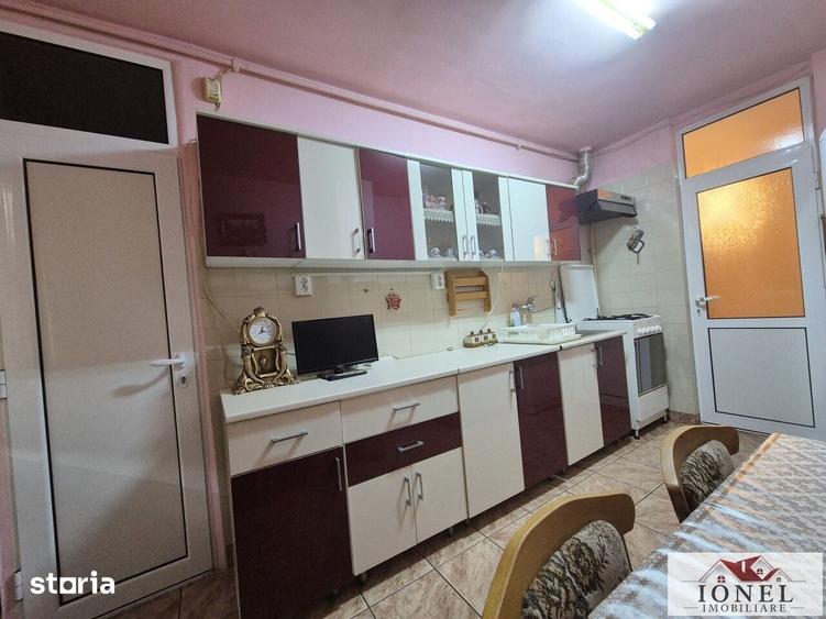 Apartament cu 4 camere în Central