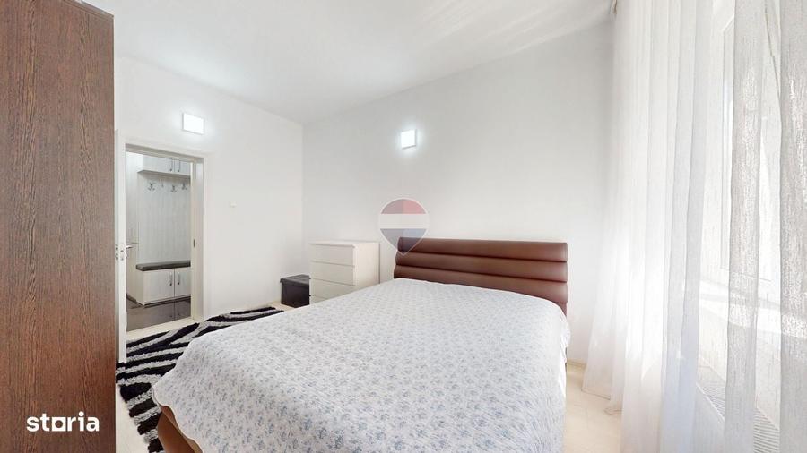 Apartament cu 3 camere în Centrul Civic