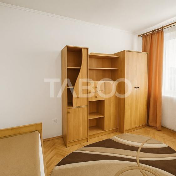 Apartament cu 2 camere nedecomandat, mobilat în Mihai Viteazul