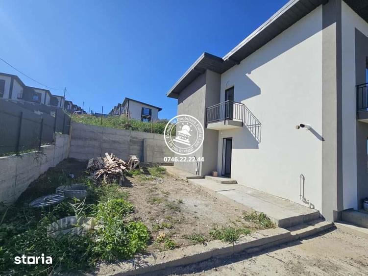 Casă cu 4 camere cu Teren 447 Mp în Valea Lupului