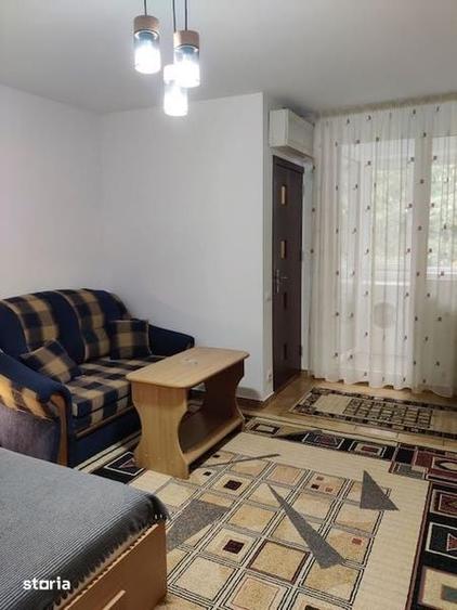 Garsonieră în Titan