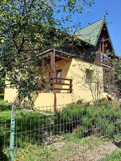 Casă cu Teren 250 Mp în Central