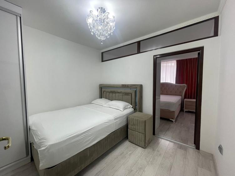 Apartament cu 4 camere semidecomandat, mobilat în Florești