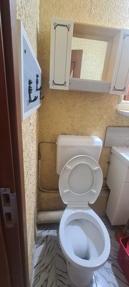 Apartament cu 3 camere decomandat, mobilat în Nerva Traian