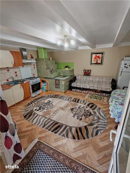 Casă cu 5 camere cu Teren 1024 Mp în Galbenu